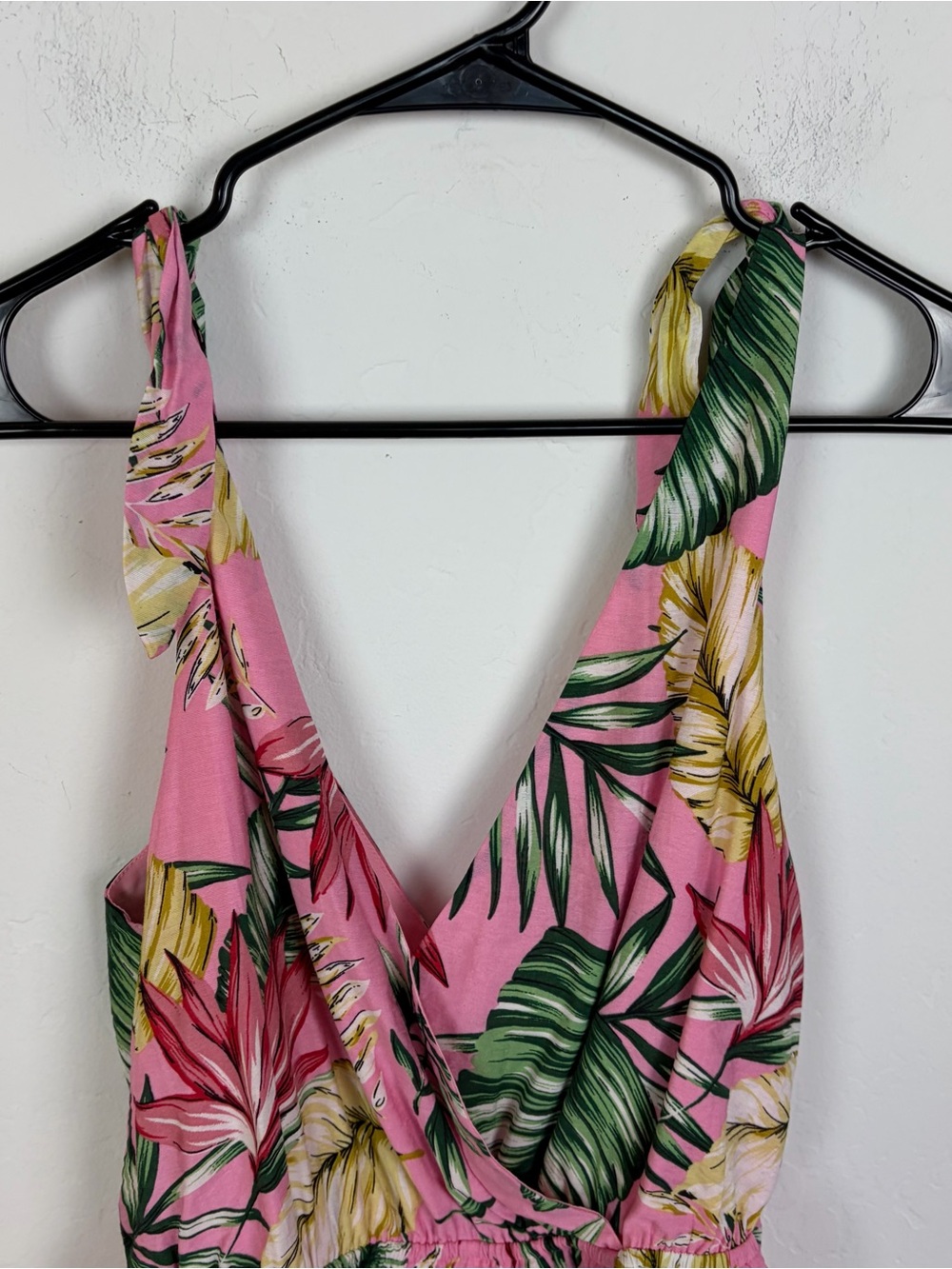 Superdown Penelope Palm Front Wrap Romper - Picture 3 of 9